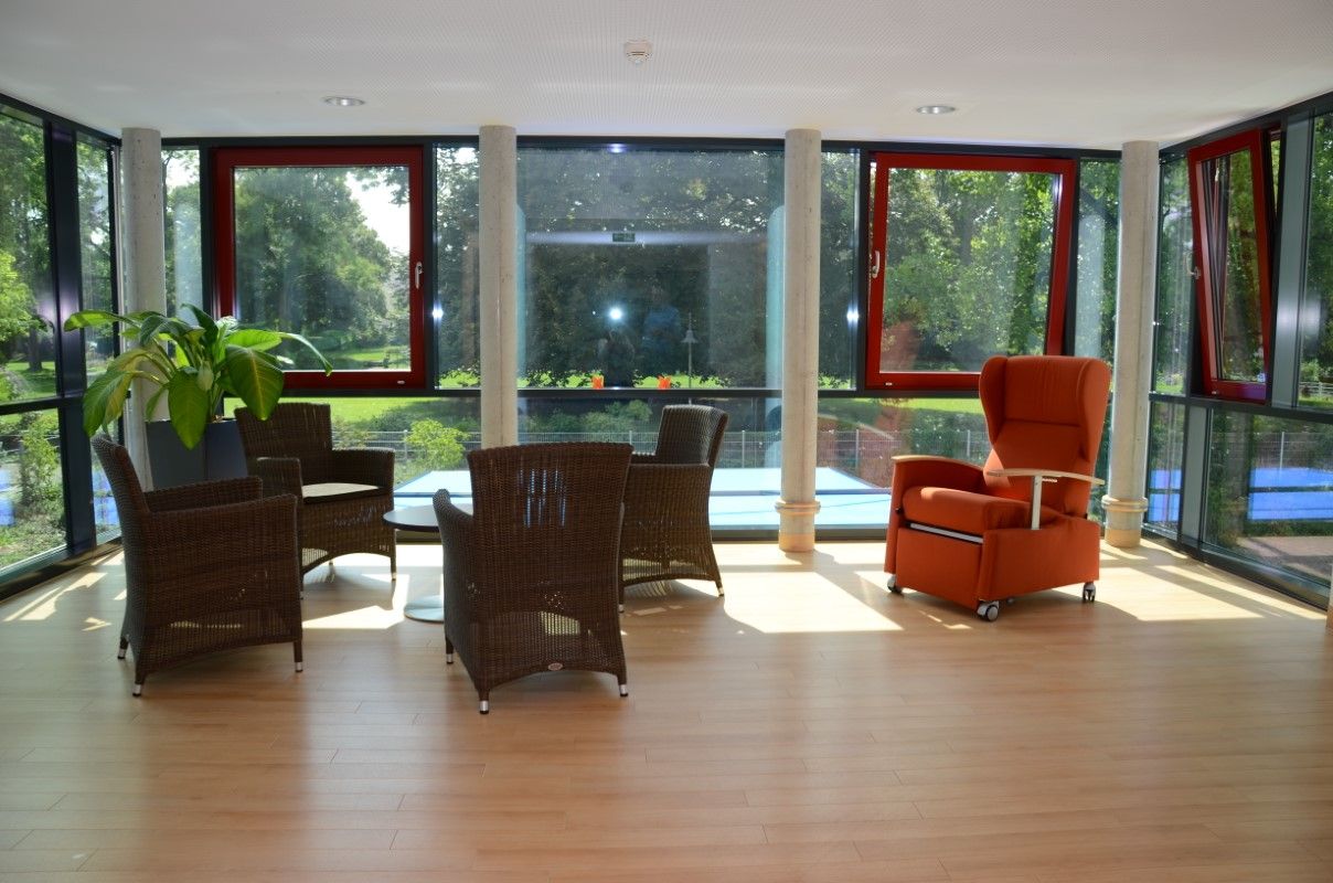 Schöne Sitzecke mit Ausblick